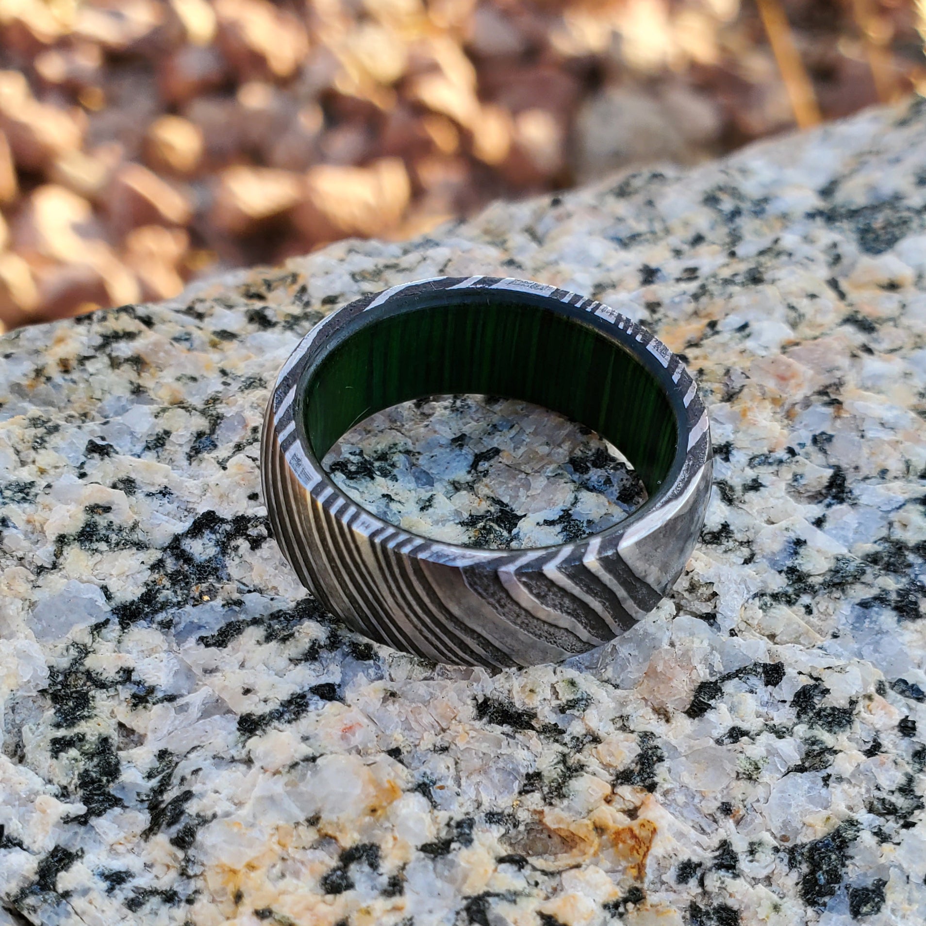 Best Men's Great Quality Damascus Steel Ring With Jade Wood Inlay