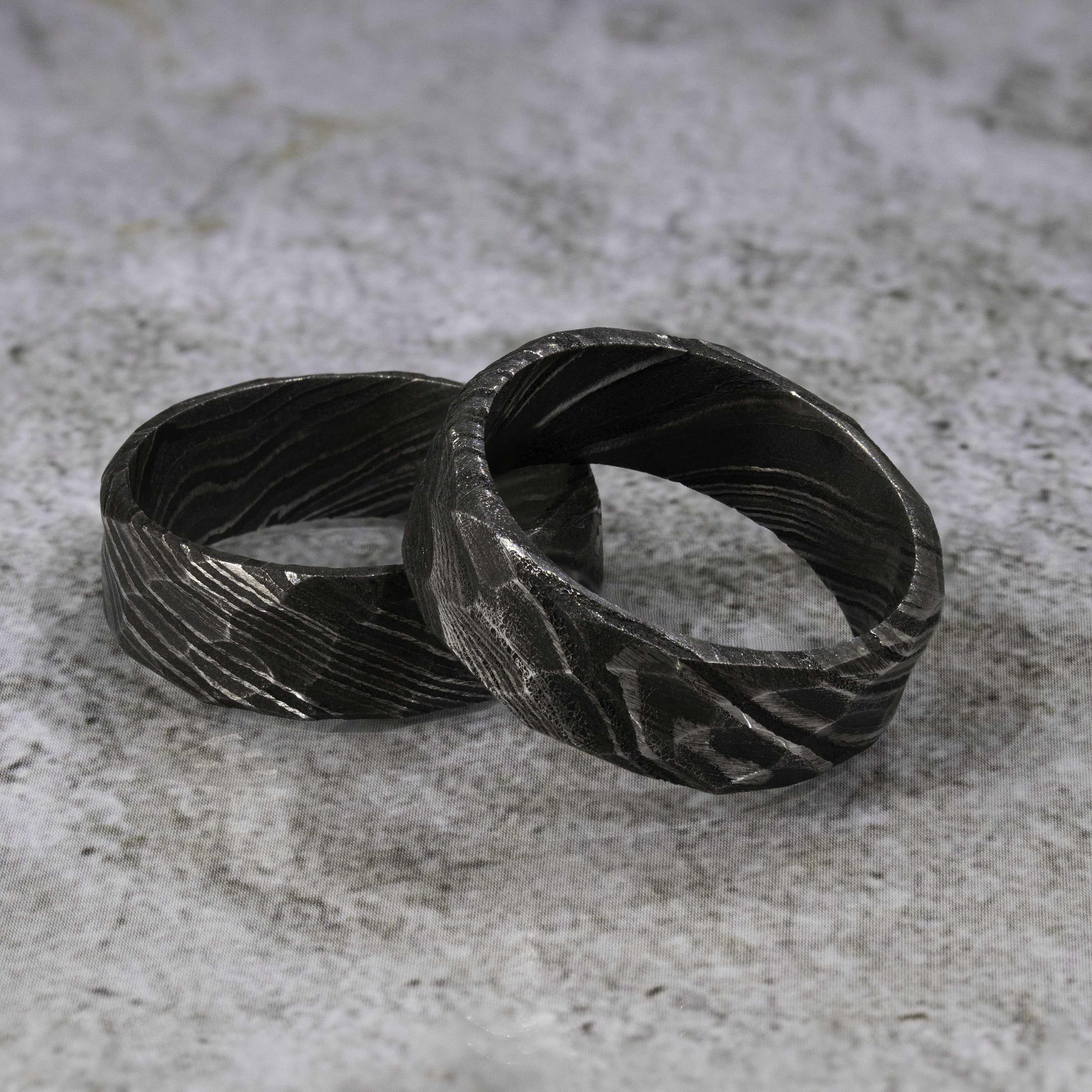 Men Classic Damascus Unique Steel Ring With Rock Hammer Finish