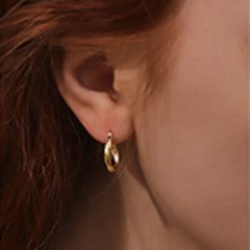 Twisted Hoop Earrings in 18k Gold Vermeil