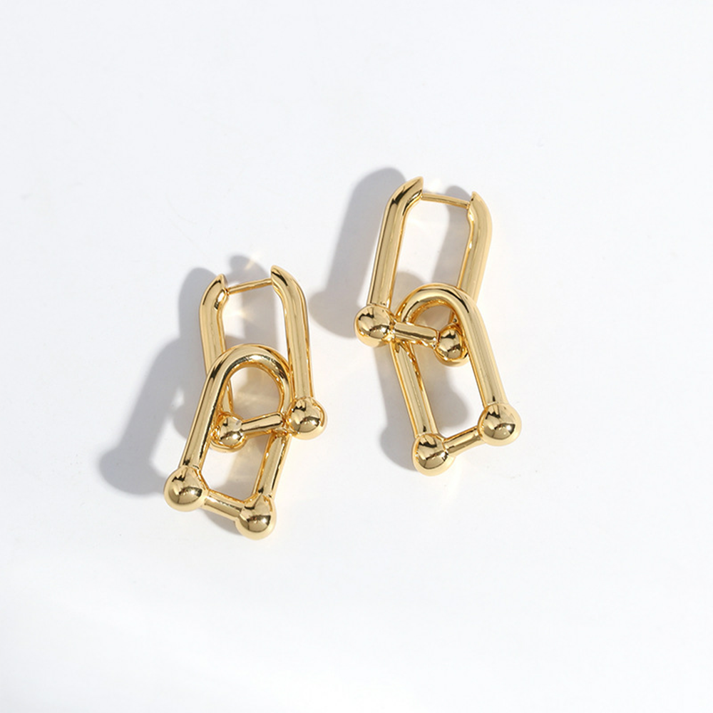 U Shaped Stud Earrings Chunky U Shaped Hoop Earrings Gold I ZARA